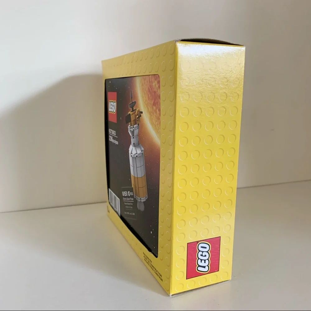 Lego exclusive Ulysses space probe